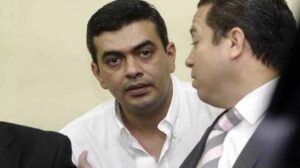 La Cancillería de Honduras entrega notificación de extradición del ex alcalde de Yoro, Arnaldo Urbina Soto, acusado de conspiración para importar droga a Estados Unidos.